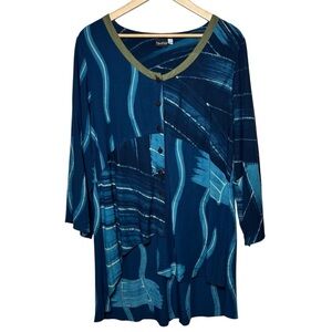 Iguana Lagenlook Tunic Blouse Large Art to Wear Artsy Abstract Blue Patchwork
